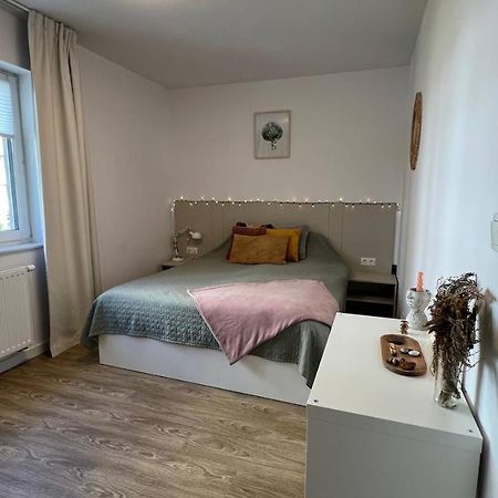 Chopin Airport Apartments Варшава Екстериор снимка