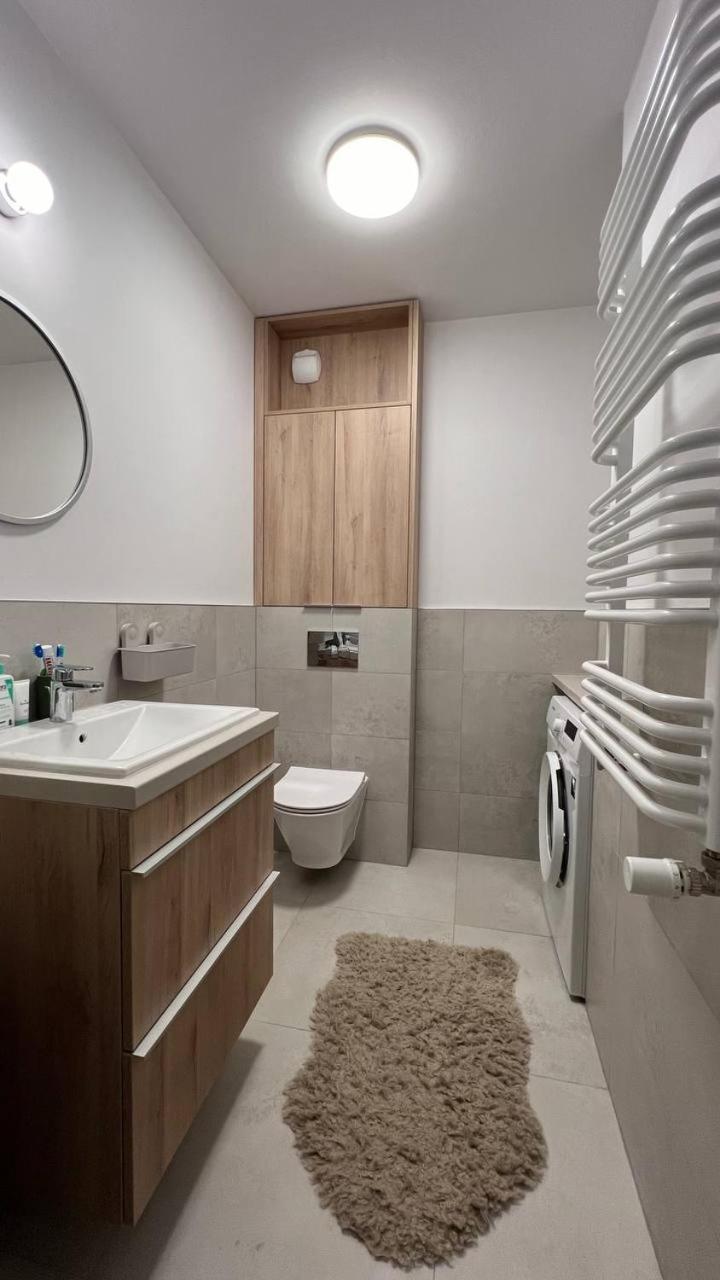 Chopin Airport Apartments Варшава Екстериор снимка