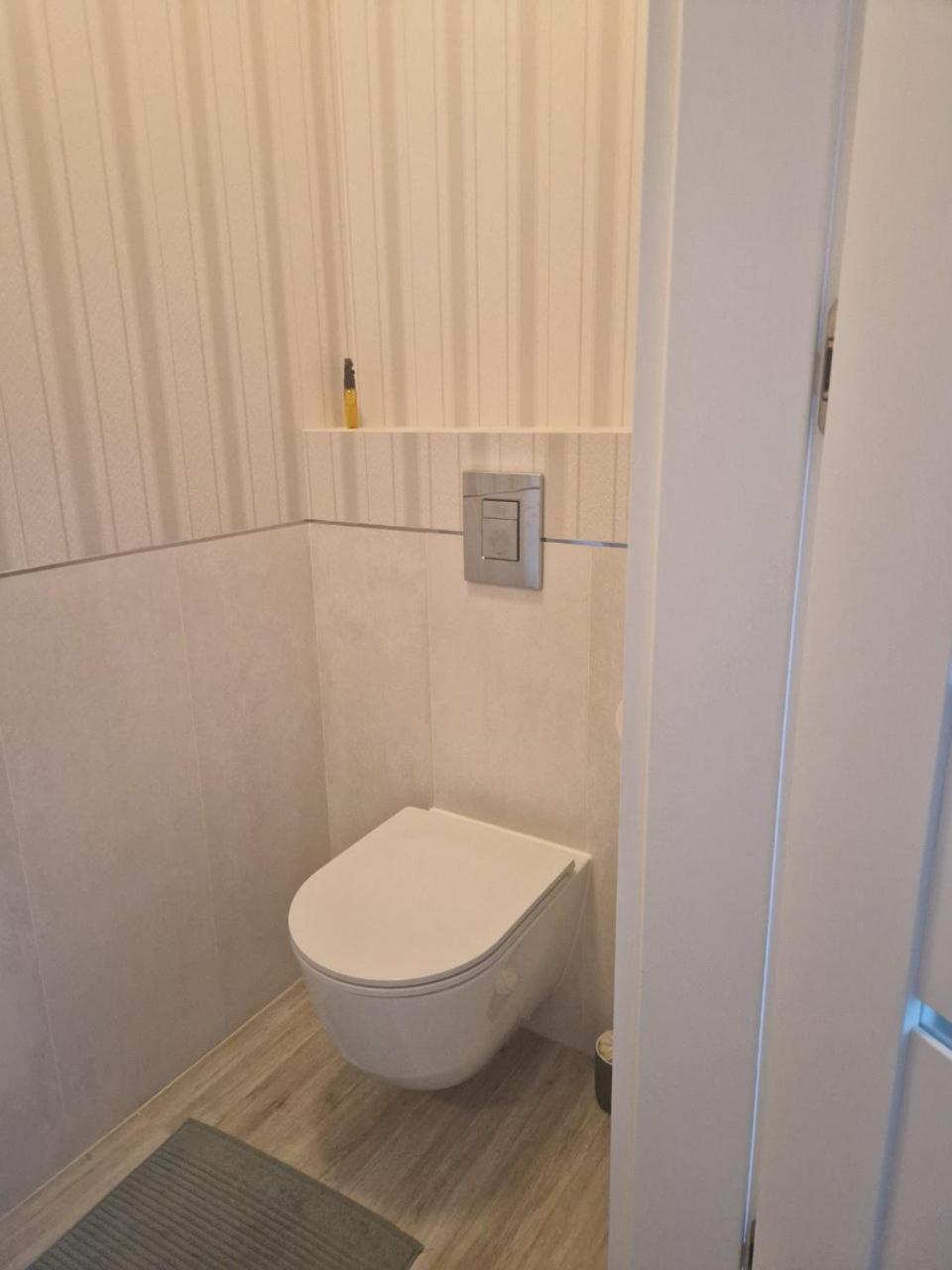 Chopin Airport Apartments Варшава Екстериор снимка